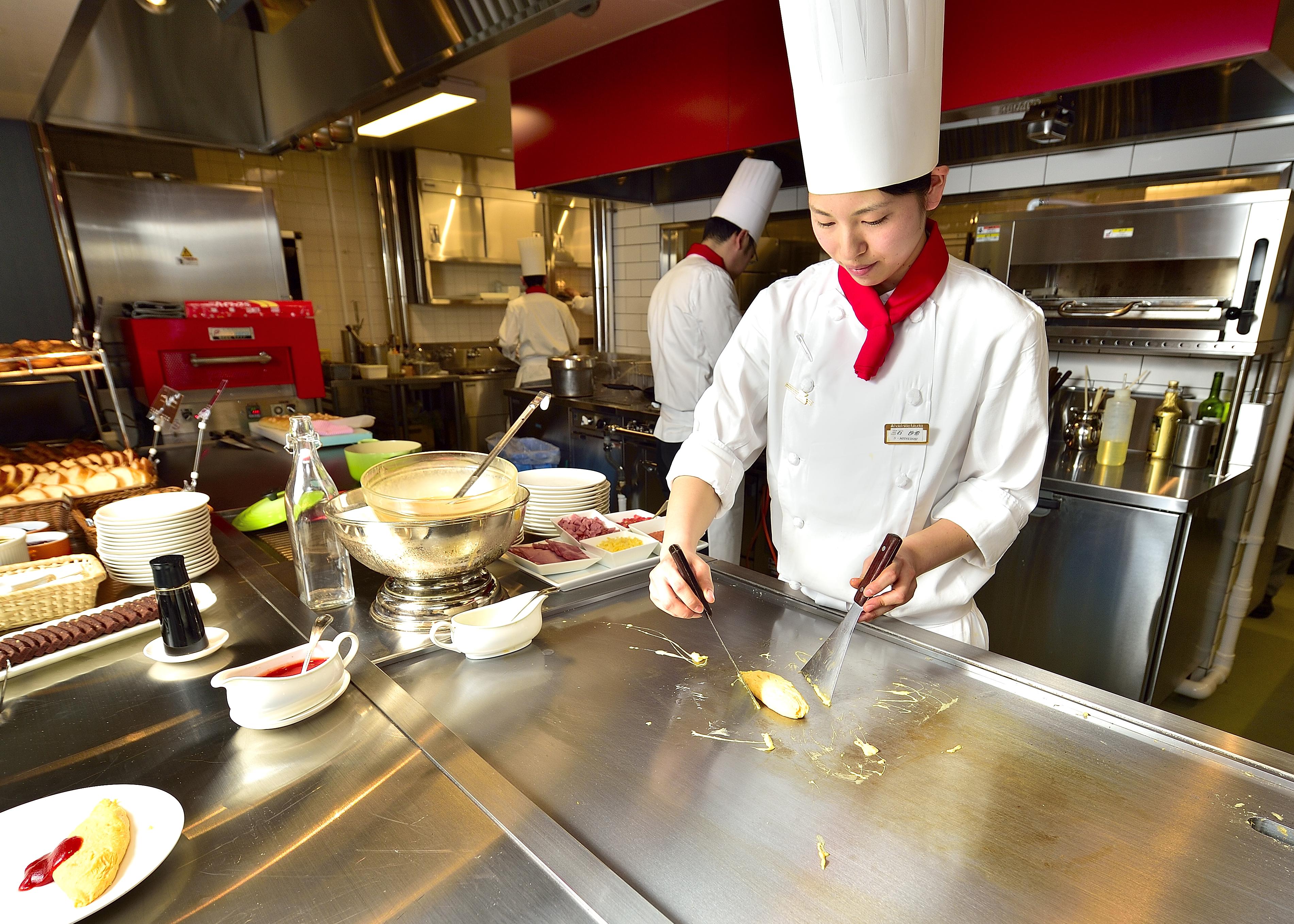 Hotel Nikko Fukuoka Fukuoka  Eksteriør bilde A student working in the kitchen