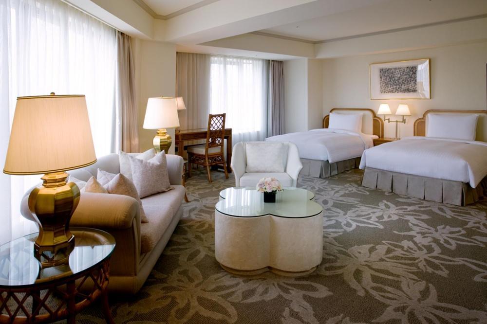 Hotel Nikko Fukuoka Fukuoka  Eksteriør bilde A suite at the Mandarin Oriental, Tokyo